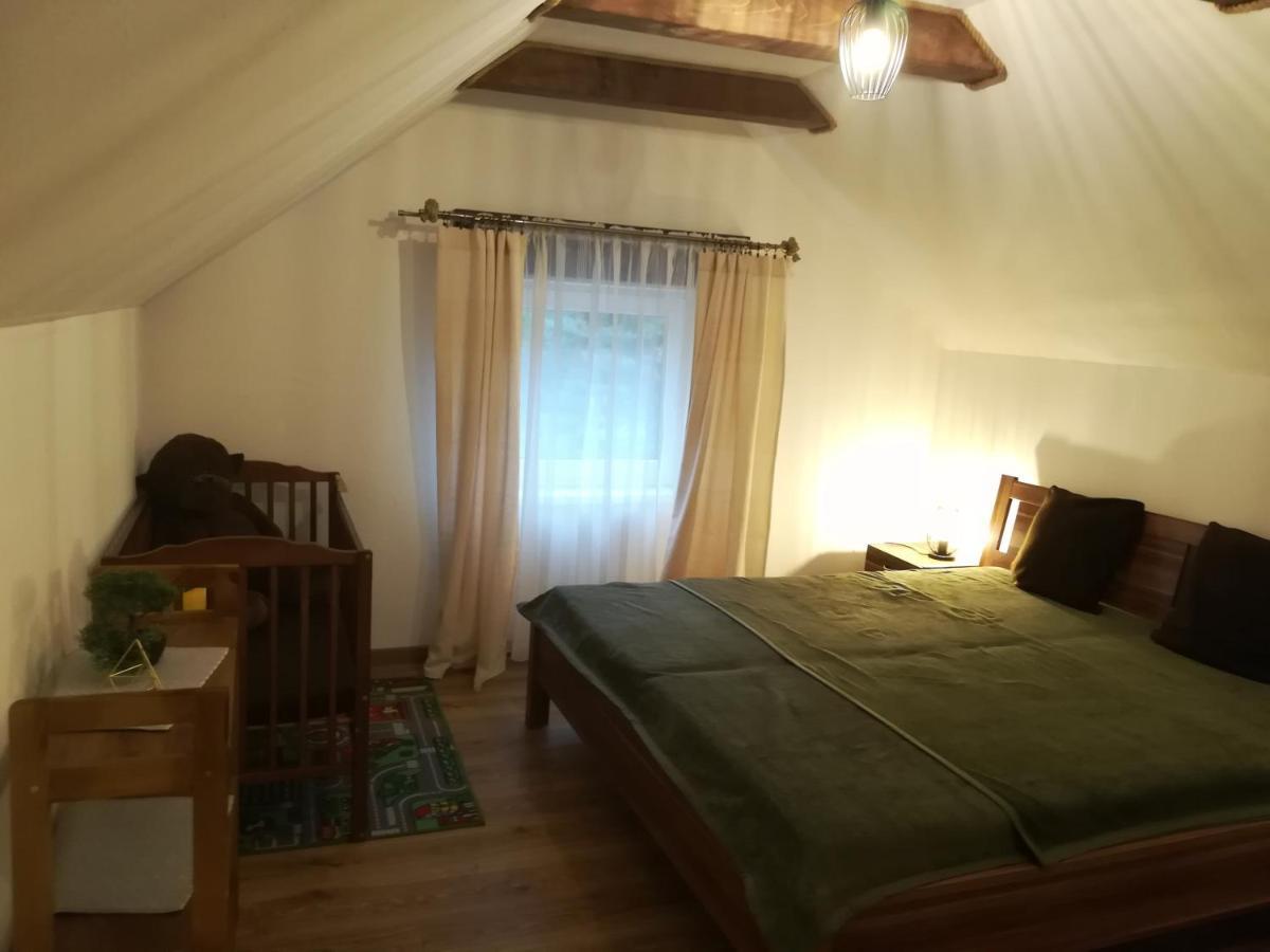 Apartman Pod Lipami Liptovský Trnovec Exteriör bild